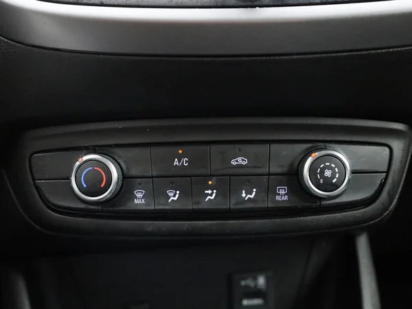 Opel Crossland (2022) — foto 13 van 37