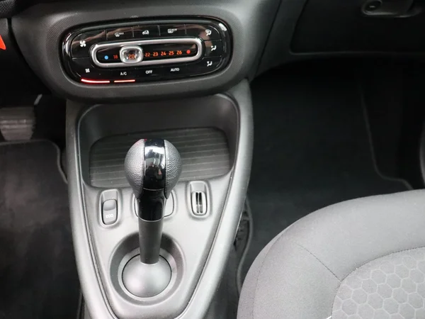 smart Fortwo (2024) — foto 9 van 25