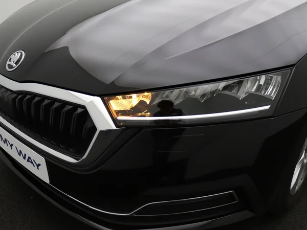 SKODA Octavia Combi (2023) — foto 7 van 18