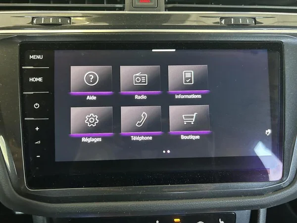 VOLKSWAGEN Tiguan (2024) — foto 20 van 37
