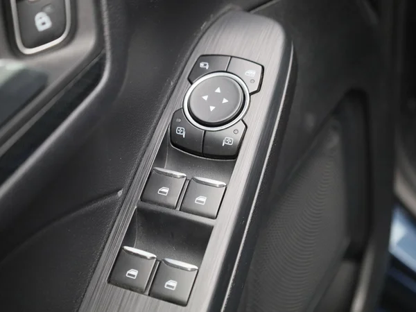 Ford Kuga (2022) — foto 30 van 49