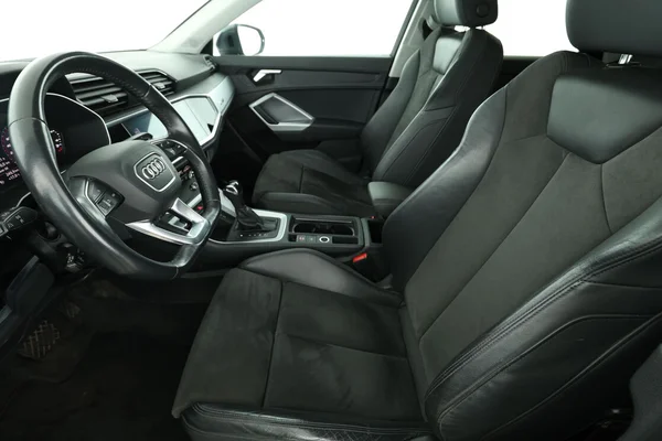 Audi Q3 (2020) — foto 16 van 16