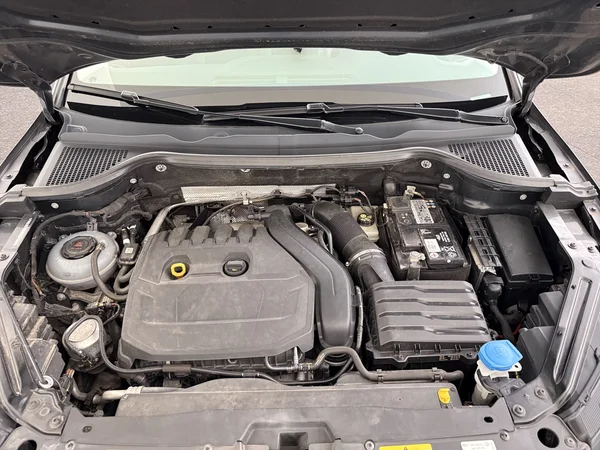 SKODA Karoq (2022) — foto 6 van 27