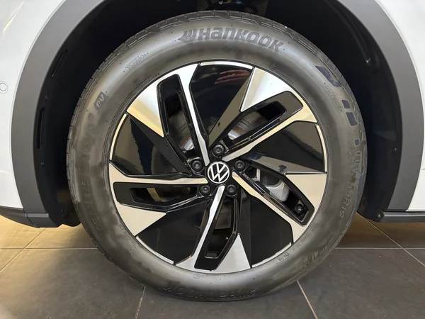 VOLKSWAGEN ID.5 (2025) — foto 13 van 20