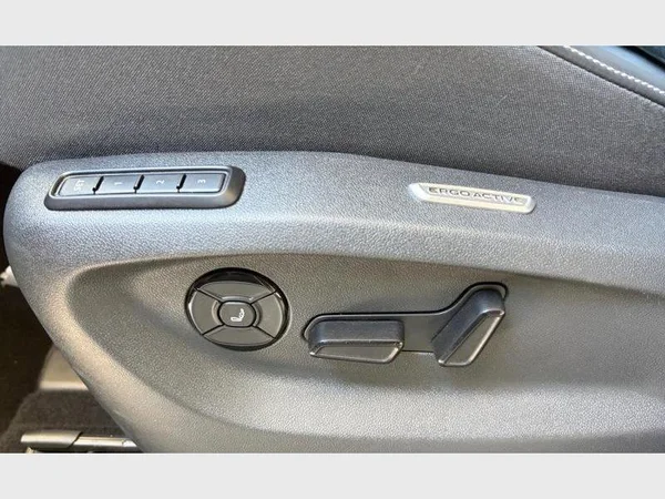 Volkswagen Tiguan (2025) — foto 16 van 28
