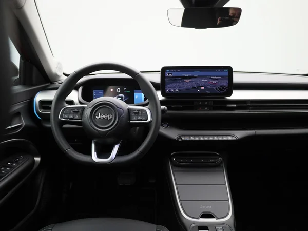 Jeep Avenger (2024) — foto 40 van 42
