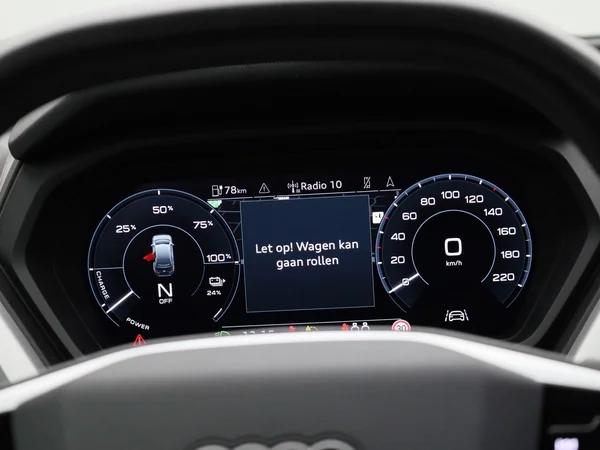 Audi Q4 e-tron (2023) — foto 2 van 43