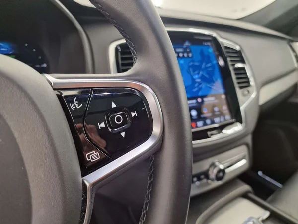 Volvo XC90 (2023) — foto 4 van 20