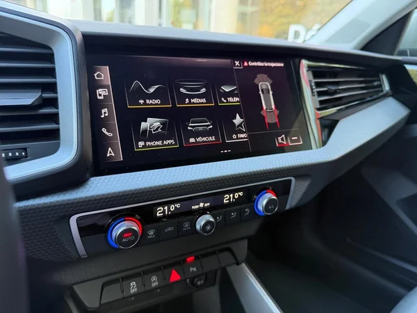 AUDI A1 Sportback (2023) — foto 4 van 16