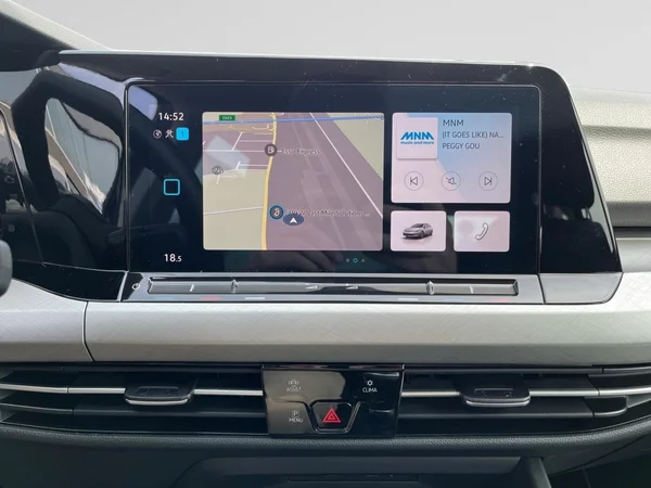 VOLKSWAGEN Golf VIII SW (2021) — foto 2 van 22