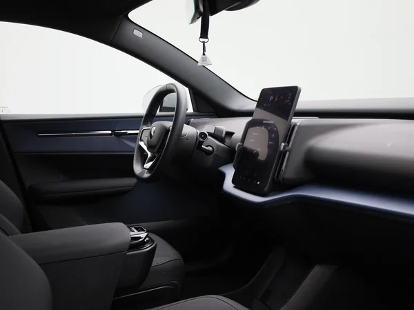 Volvo EX30 (2024) — foto 21 van 40