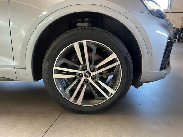 AUDI Q5 Sportback PHEV (2021) — foto 17 van 24
