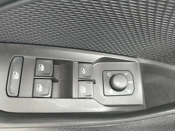 SKODA Octavia Combi Dsl (2025) — foto 16 van 31
