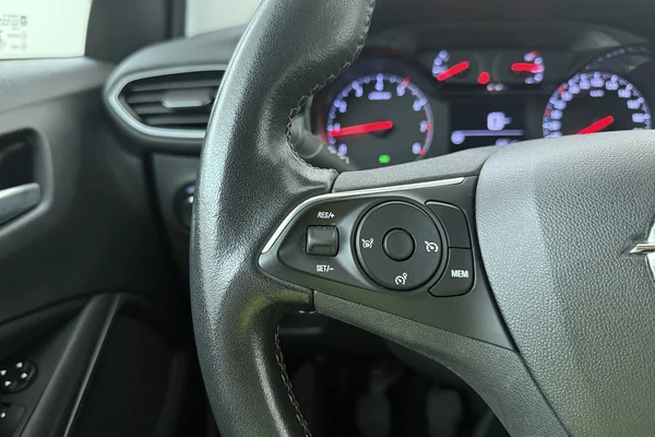 Opel Crossland (2022) — foto 5 van 24