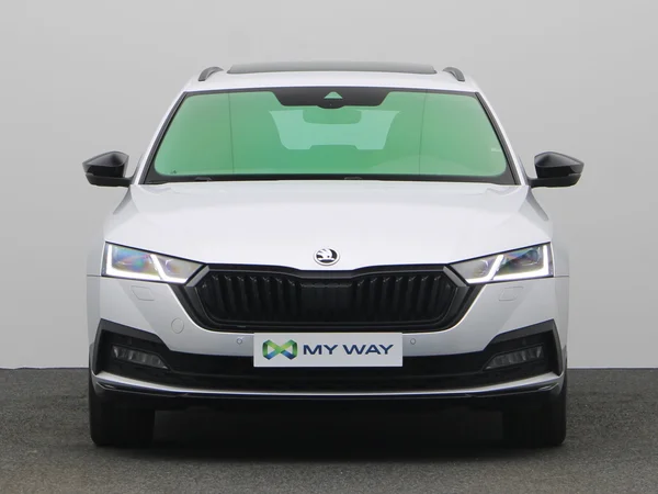 SKODA Octavia Combi (2024) — foto 4 van 22