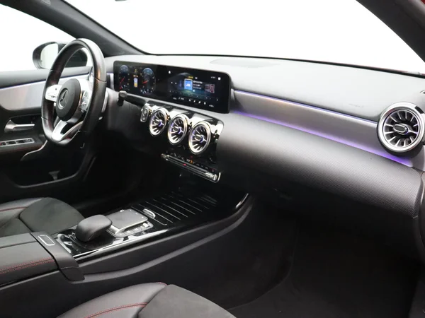 Mercedes-Benz A-Klasse (2021) — foto 11 van 22