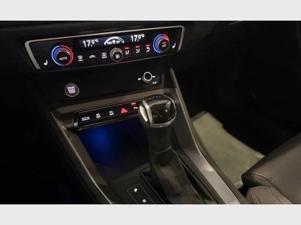 Audi Q3 (2019) — foto 10 van 28