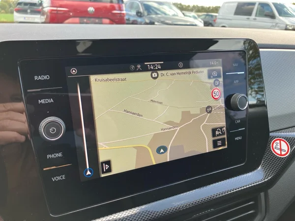 VOLKSWAGEN T-Cross (2025) — foto 22 van 25