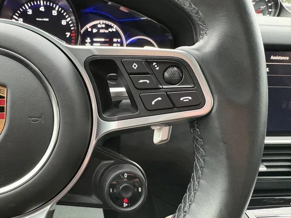 PORSCHE Cayenne Coupé (2021) — foto 25 van 26