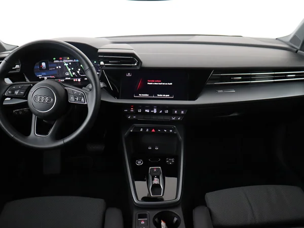 AUDI A3 Sportback (2025) — foto 10 van 18