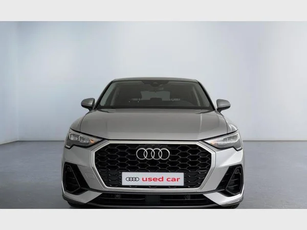 Audi Q3 Sportback (2022) — foto 12 van 26