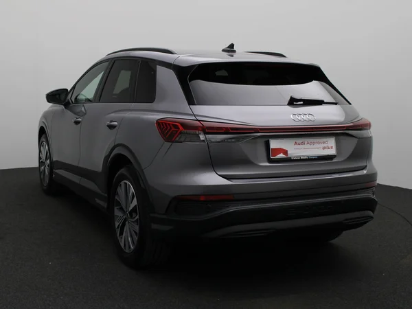 AUDI Q4 e-tron (2024) — foto 18 van 25