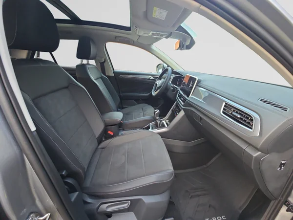 VOLKSWAGEN T-Roc (2025) — foto 5 van 24
