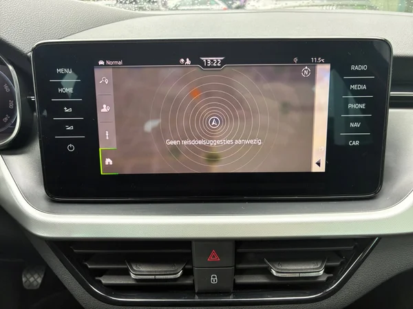 SKODA Kamiq (2023) — foto 5 van 22