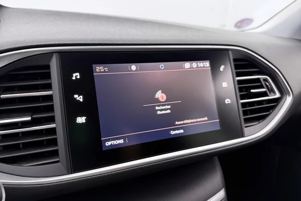 Peugeot 308 (2020) — foto 2 van 41