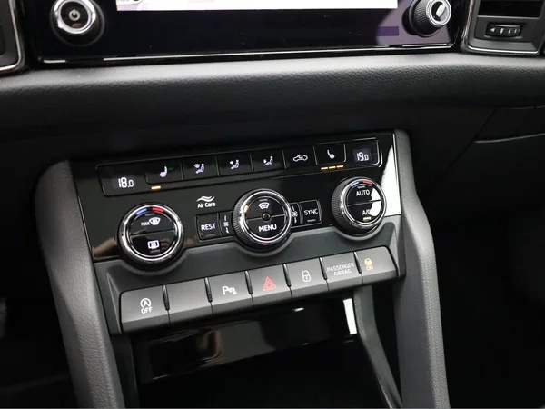 SKODA Kodiaq (2022) — foto 9 van 22