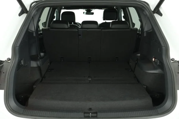 Volkswagen Tiguan Allspace (2020) — foto 8 van 16