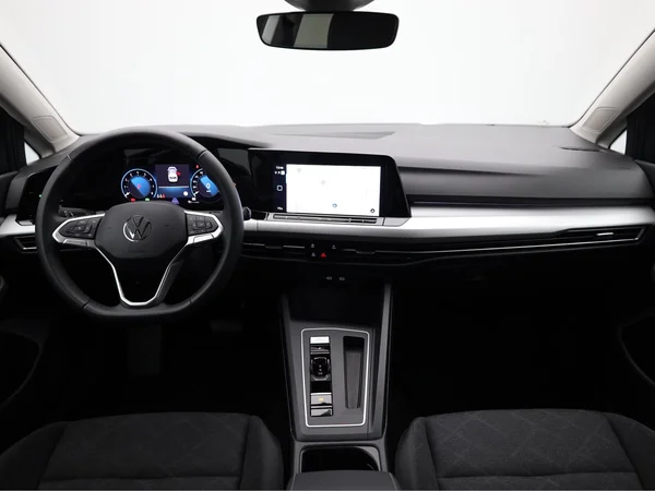 VOLKSWAGEN Golf VIII (2024) — foto 18 van 19