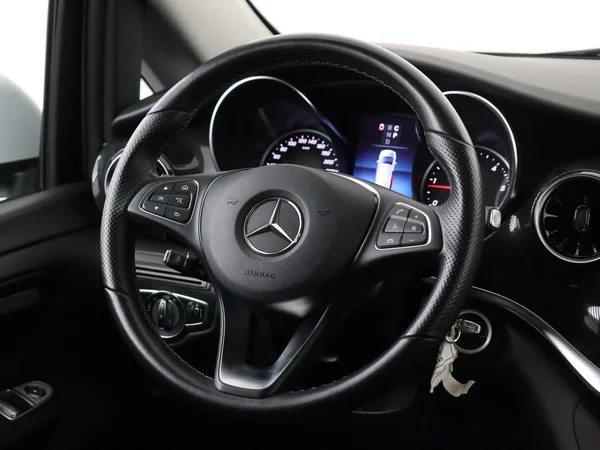 MERCEDES V 250 (2022) — foto 11 van 26