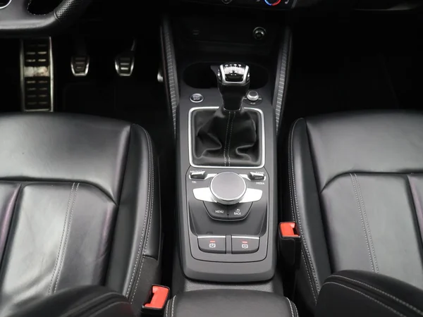 AUDI Q2 (2022) — foto 10 van 29