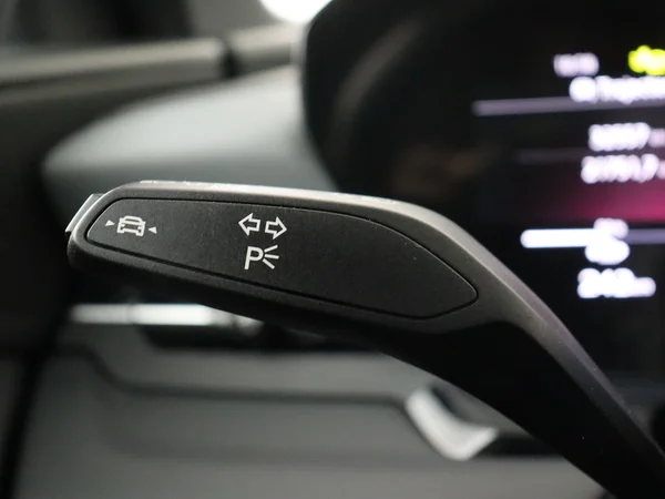 AUDI Q6 E-Tron (2024) — foto 16 van 33