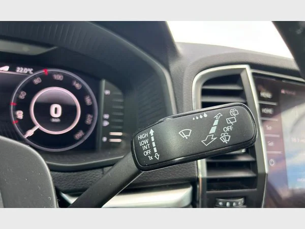 Skoda Karoq (2020) — foto 18 van 32