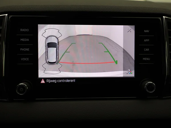 SKODA Karoq (2024) — foto 5 van 20