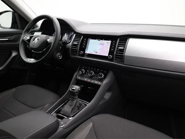 SKODA Kodiaq (2022) — foto 16 van 22