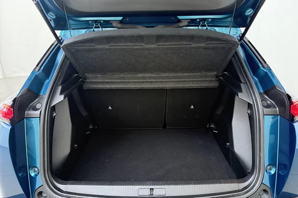 Peugeot 2008 (2025) — foto 12 van 16