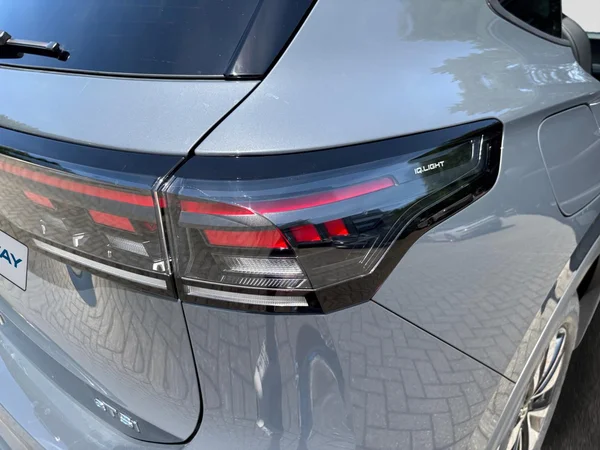 VOLKSWAGEN Tiguan (2026) — foto 11 van 24