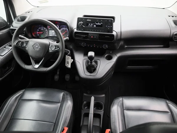 Opel Combo (2022) — foto 33 van 33