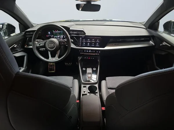 AUDI A3 Sportback Dsl (2023) — foto 2 van 32