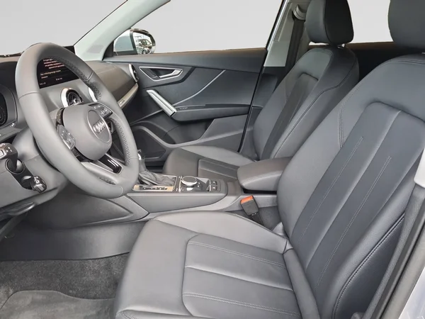 AUDI Q4 e-tron (2025) — foto 12 van 18