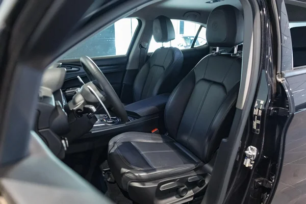 Alfa Romeo Stelvio (2019) — foto 16 van 38