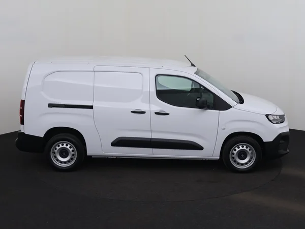 FIAT Doblo Cargo (2025) — foto 22 van 26