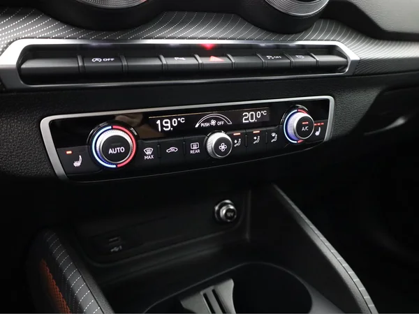 AUDI Q2 (2022) — foto 10 van 22