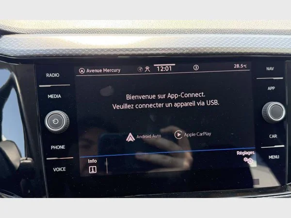 Volkswagen T-Cross (2023) — foto 14 van 23