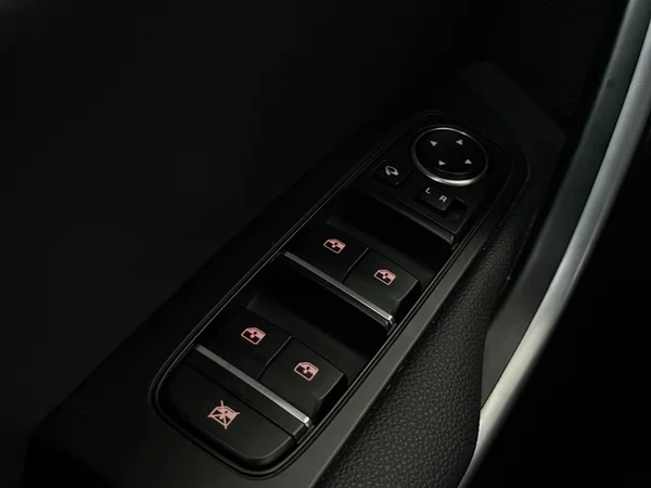 KIA Cee'd (2022) — foto 19 van 30