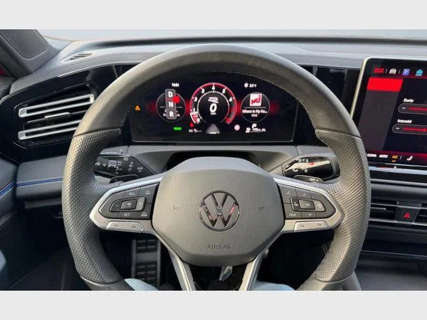 Volkswagen Tiguan (2024) — foto 24 van 25