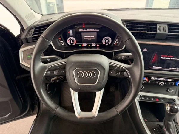 Audi Q3 (2022) — foto 19 van 20